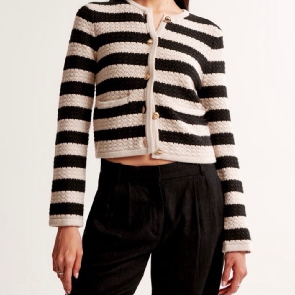 Abercrombie & Fitch Black and Cream Striped Cardigan